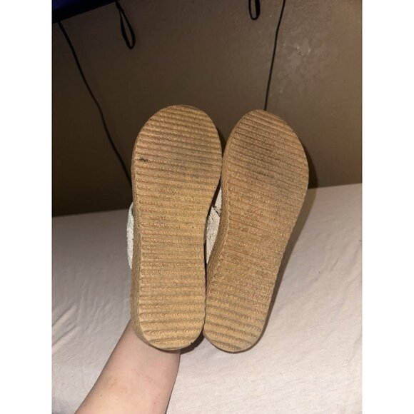 SBICCA Wedge Sandals Slip-On Espadrille Thong Gray Crochet Size 9 Handmade - Picture 4 of 4